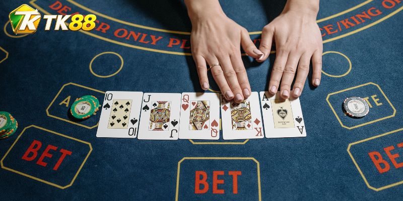 Binh Xập Xám: Cách Xếp Ba Chi Và So Bài Chuẩn Nhất Tại Bàn